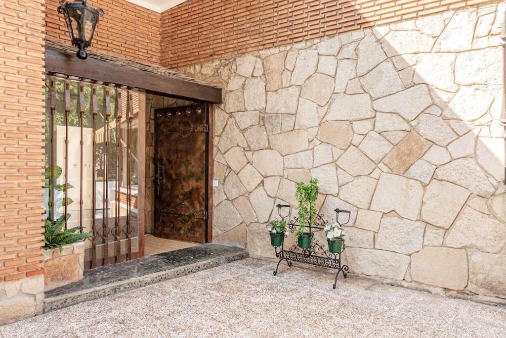 Вилла La Casa De Ines Алькала-де-Энарес Экстерьер фото
